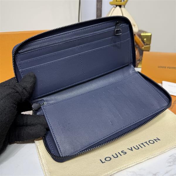 2026122105449841 690